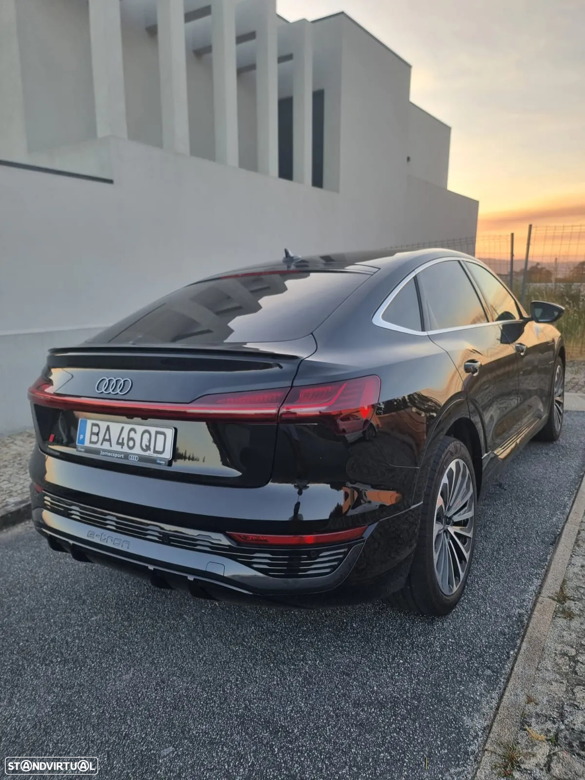 Audi Q8 e-Tron Sportback 50 quattro S line - 4