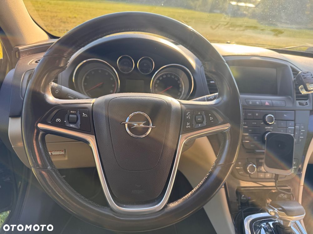 Opel Insignia 2.0 T Cosmo 4x4 - 25