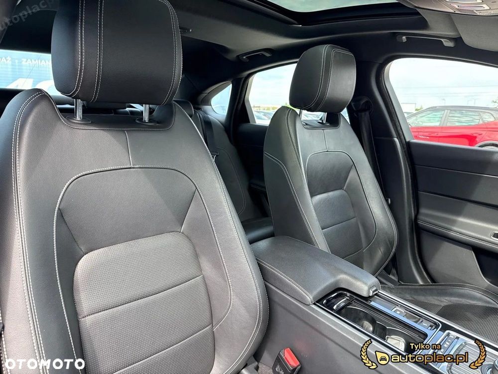 Jaguar XF - 18