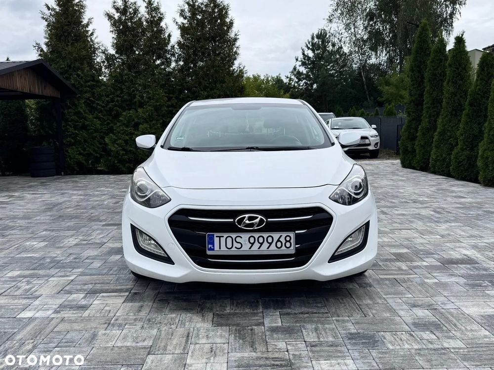 Hyundai i30 blue 1.6 CRDi Classic - 3