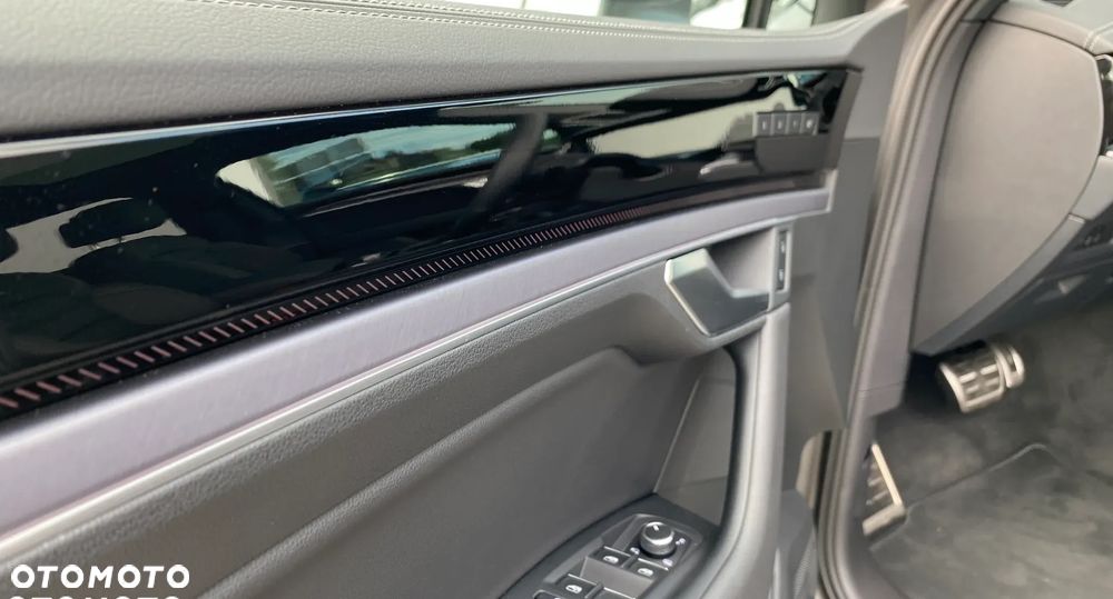 Volkswagen Touareg 3.0 V6 TDI 4Motion R-Line - 9