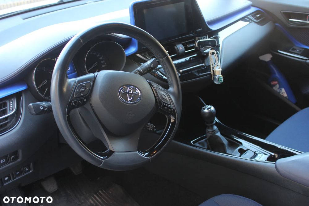 Toyota C-HR - 15
