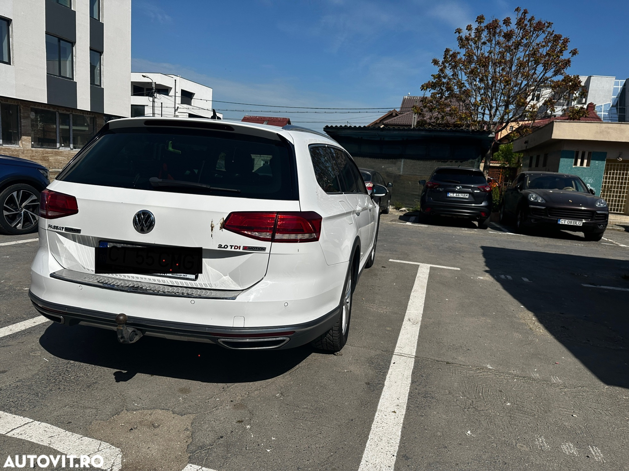 Volkswagen Passat - 4