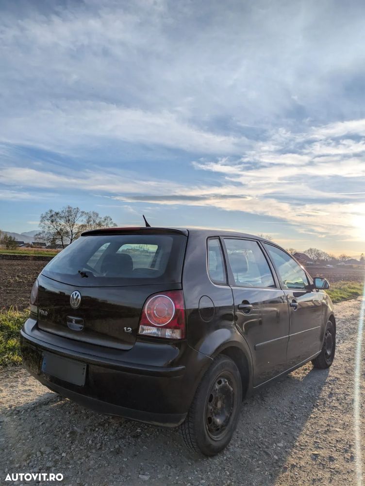 Volkswagen Polo 1.2 Attractive - 2