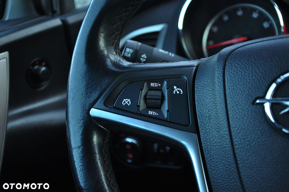 Opel Astra 1.6 Selection 110 Jahre - 18