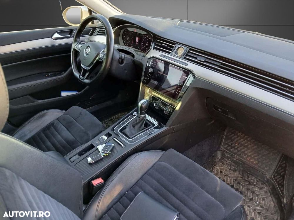 Volkswagen Passat 2.0 TDI DSG (BlueMotion Technology) Highline - 10