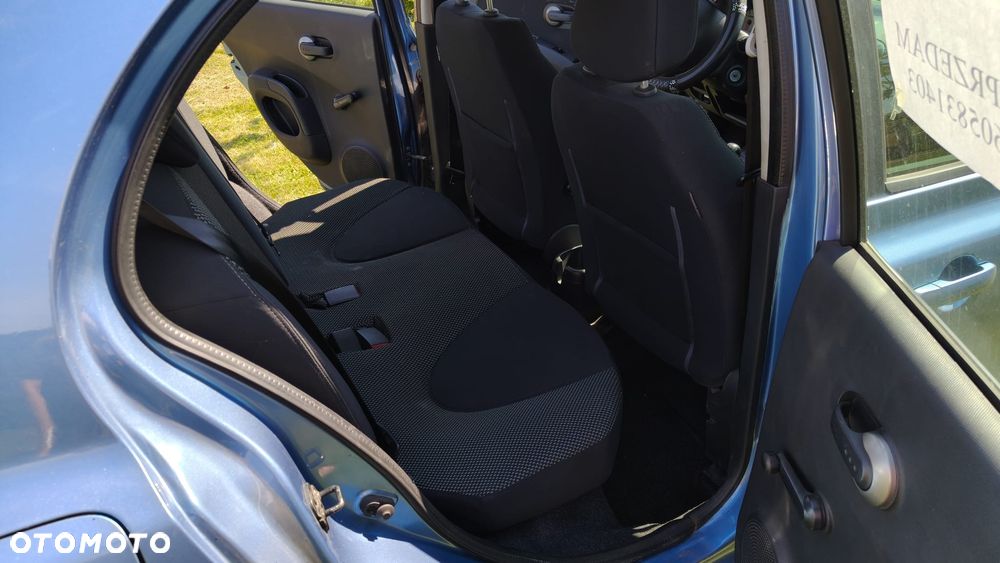 Nissan Micra - 10