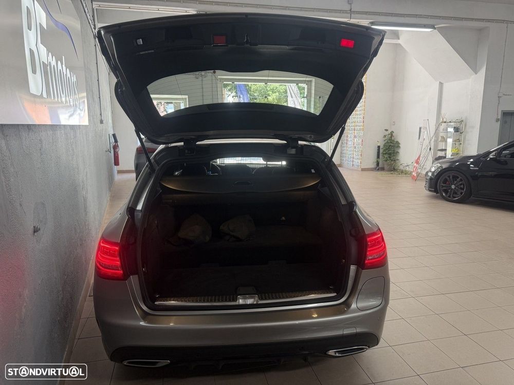 Mercedes-Benz C 300 de AMG Line - 24