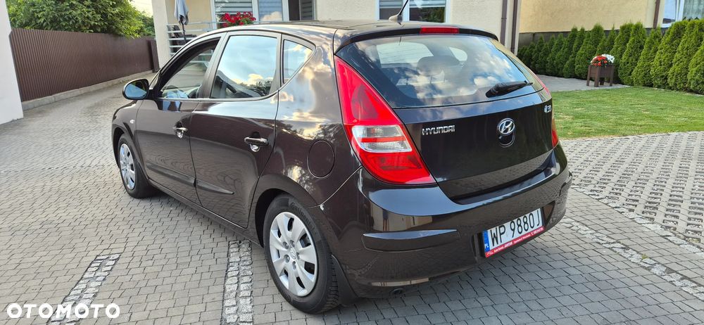 Hyundai i30 1.4 Classic - 9