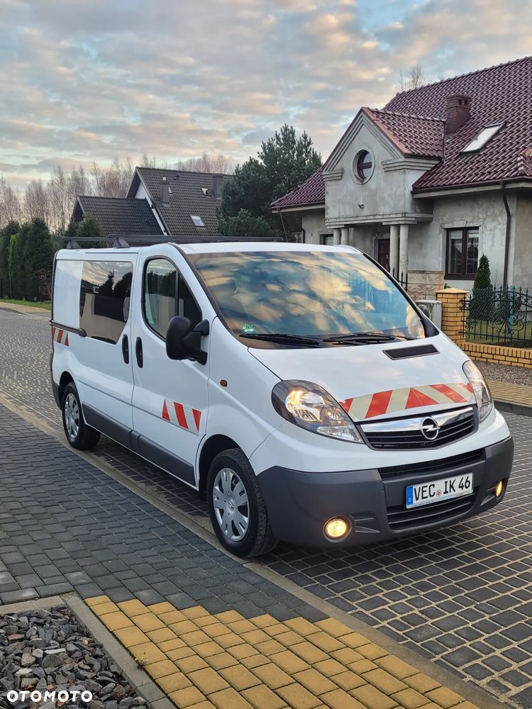 Opel Vivaro - 2