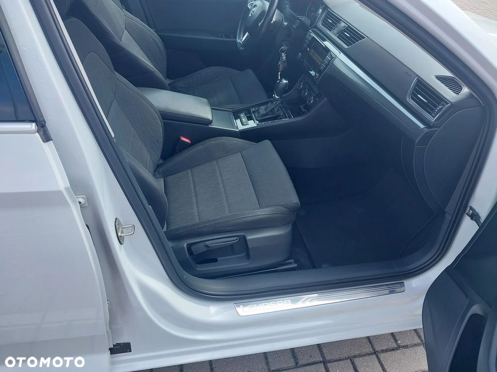 Skoda Superb 2.0 TDI Ambition DSG - 4