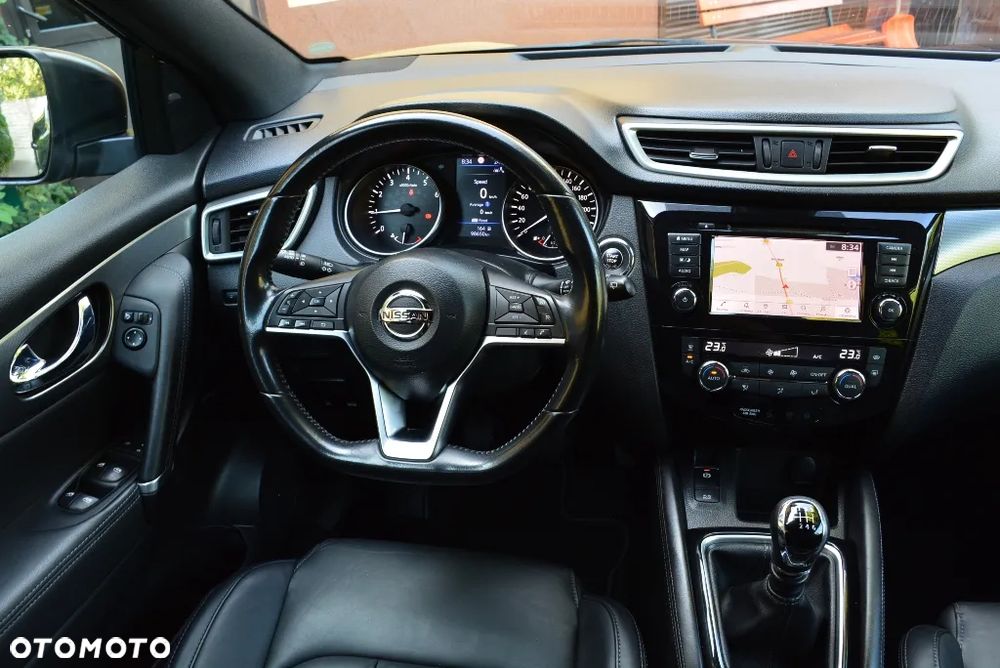 Nissan Qashqai 1.3 DIG-T Tekna+ - 27