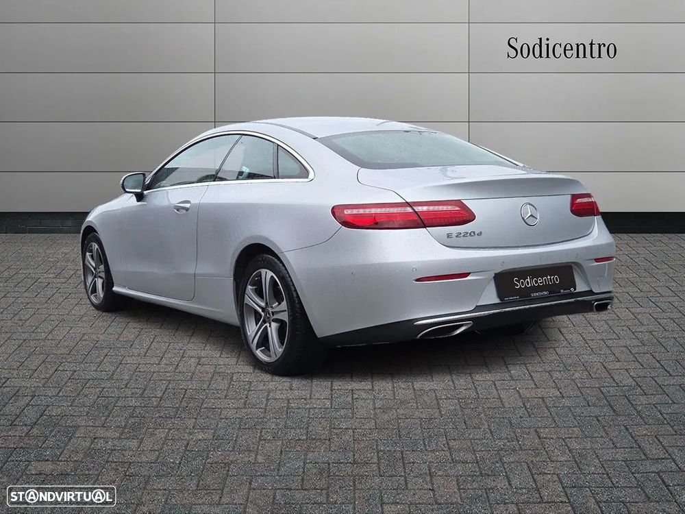 Mercedes-Benz E 220 d Aut. - 3