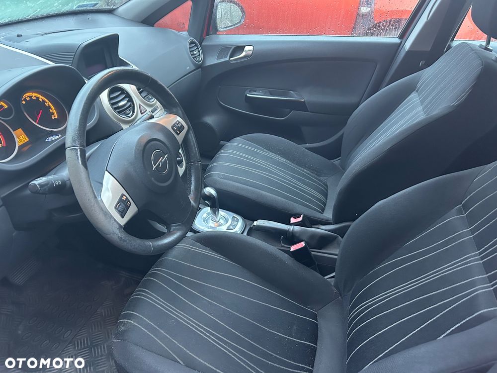 Opel Corsa 1.2 16V Cosmo Easytronic - 9