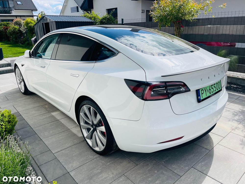 Tesla Model 3 Langstreckenbatterie Allradantrieb Dual Motor Performance - 3