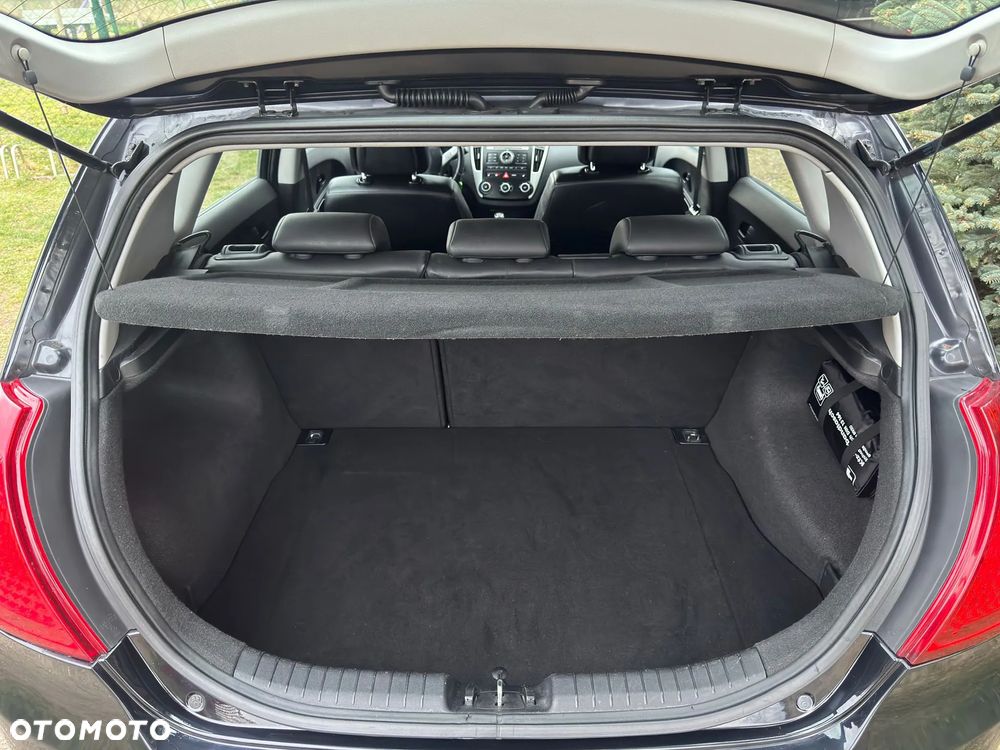 Kia Ceed 1.4 CVVT Dream-Team Edition - 7