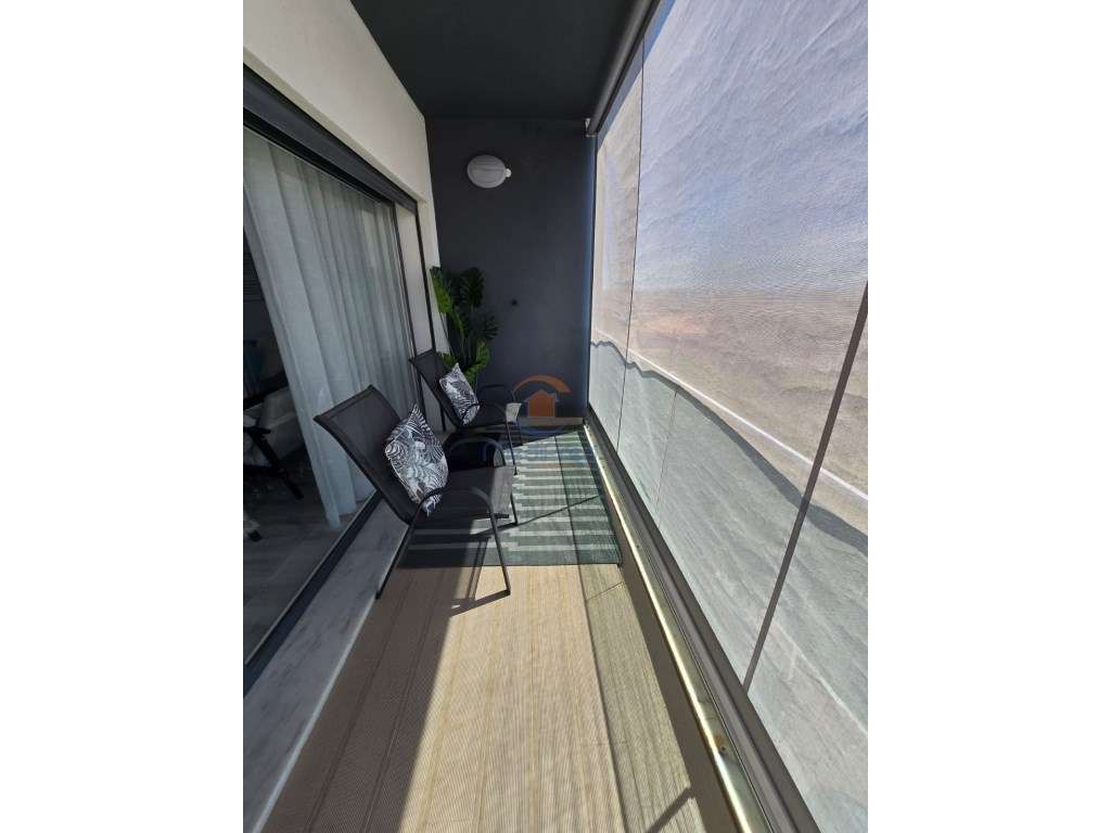 Apartamento T2 com BOX e Varandas | Encosta do Mourigo, Famões - Grande imagem: 5/34
