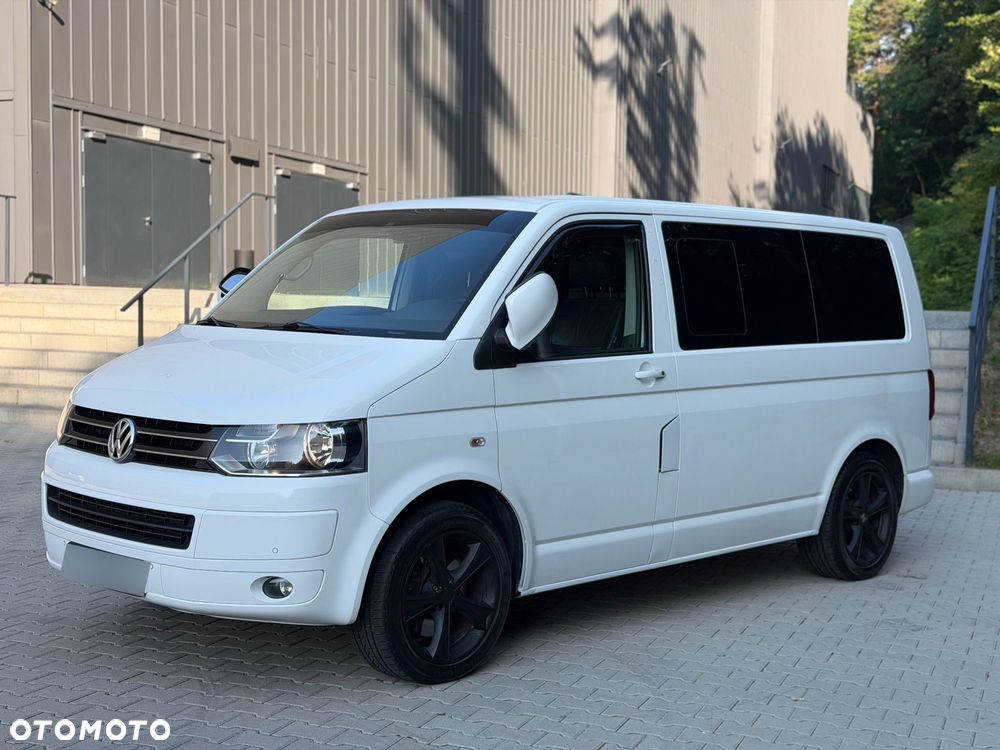 Volkswagen Multivan - 2