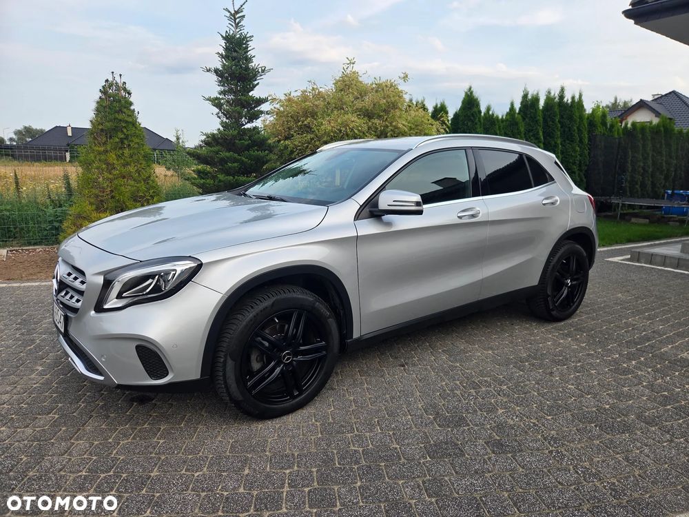 Mercedes-Benz GLA 220 d 4-Matic - 26