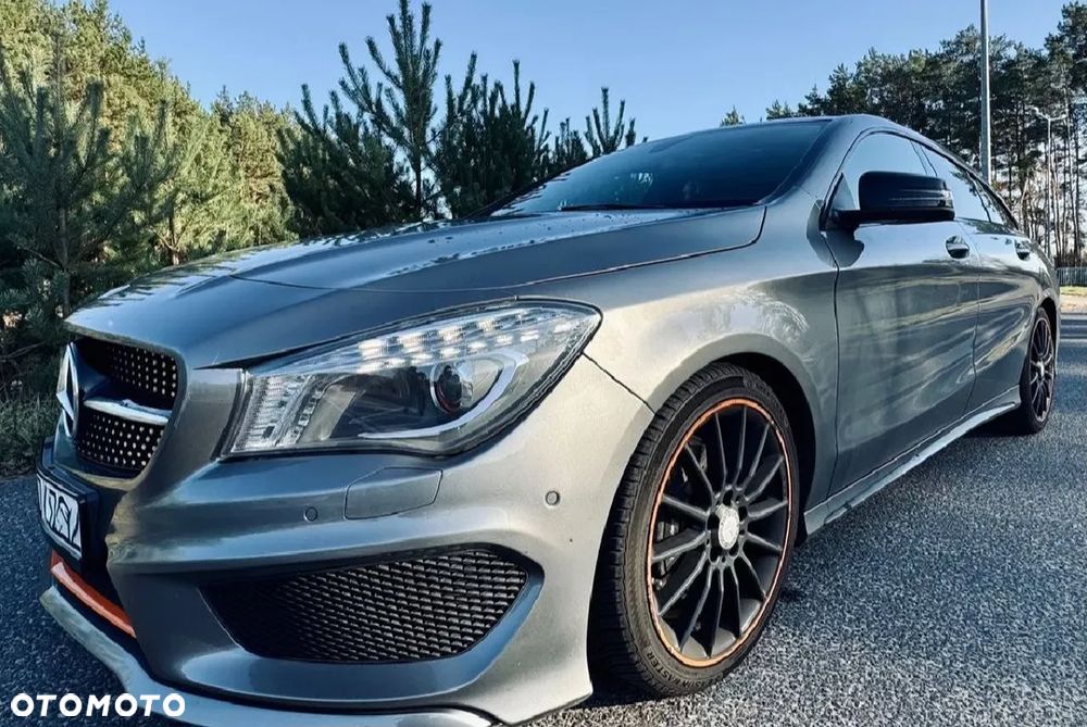 Mercedes-Benz CLA 200 7G-DCT AMG Line - 9