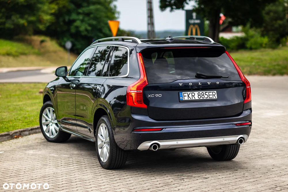 Volvo XC 90 D5 AWD Geartronic Momentum - 12