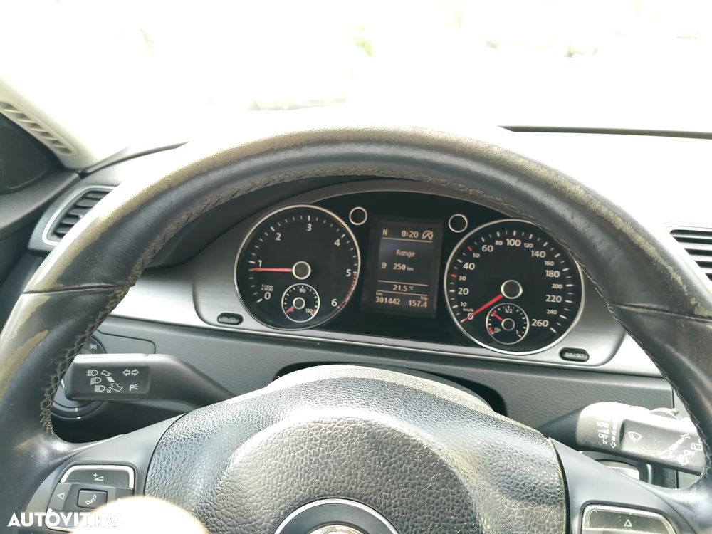 Volkswagen Passat 2.0 TDI BlueMotion Technology DPF Comfortline - 6
