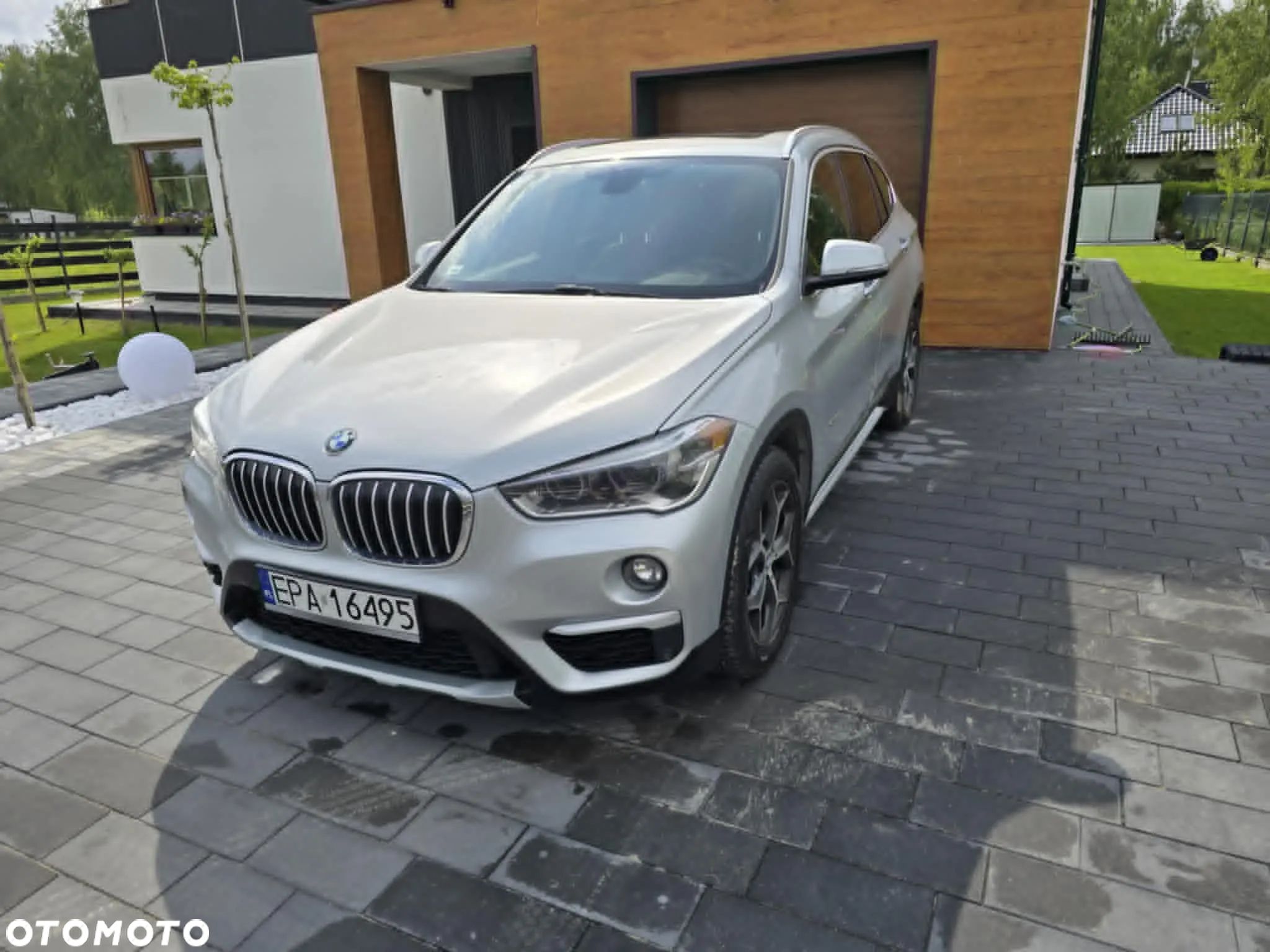 BMW X1 - 1