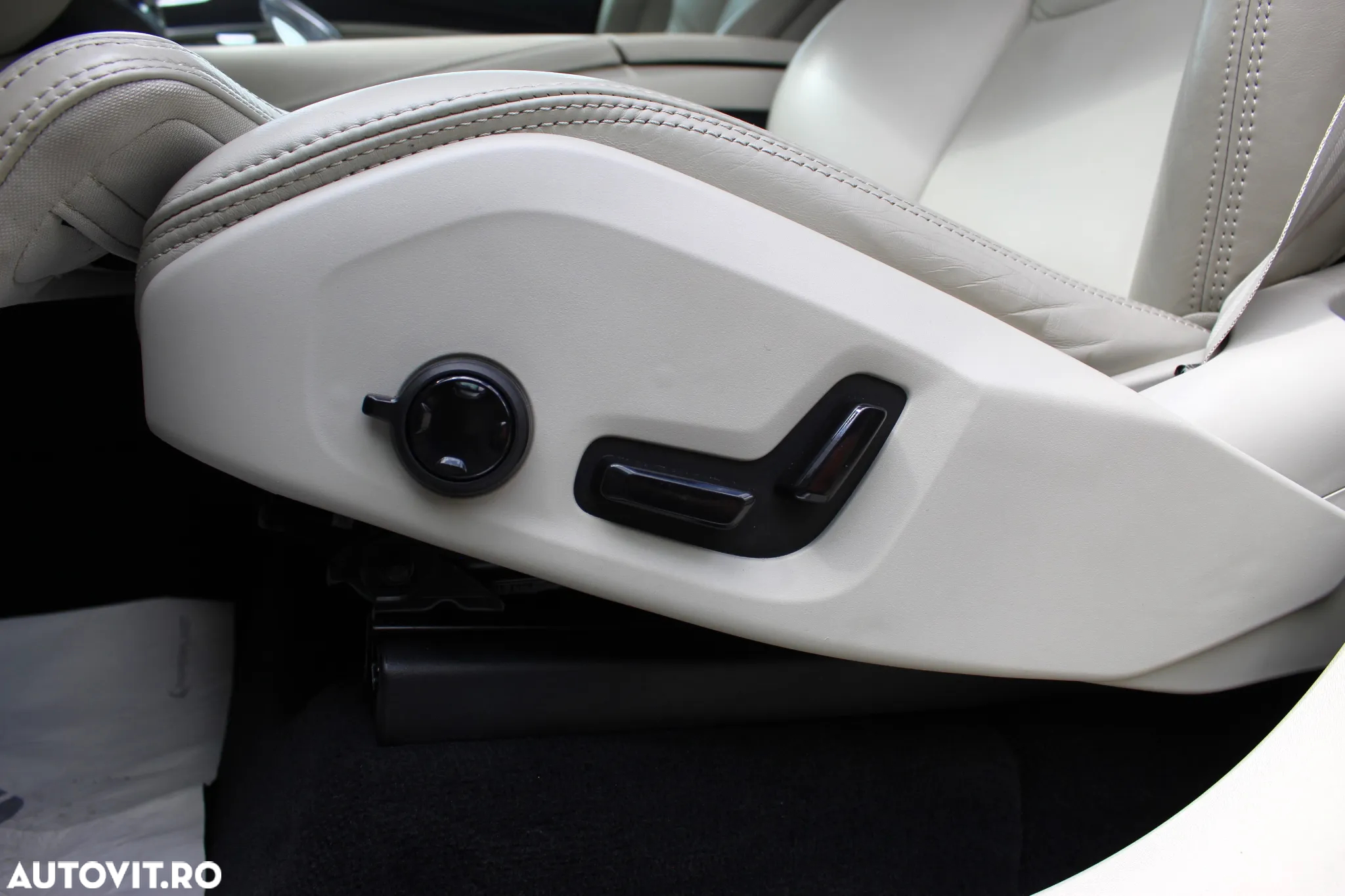 Volvo XC 90 B5 MHEV AWD 5 locuri Inscription - 19