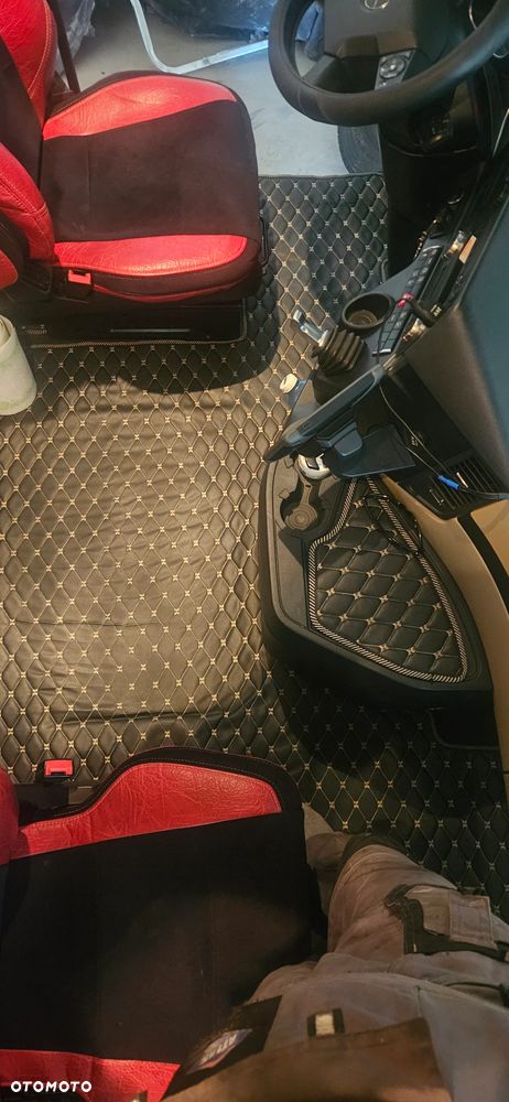 Mercedes-Benz Actros - 7