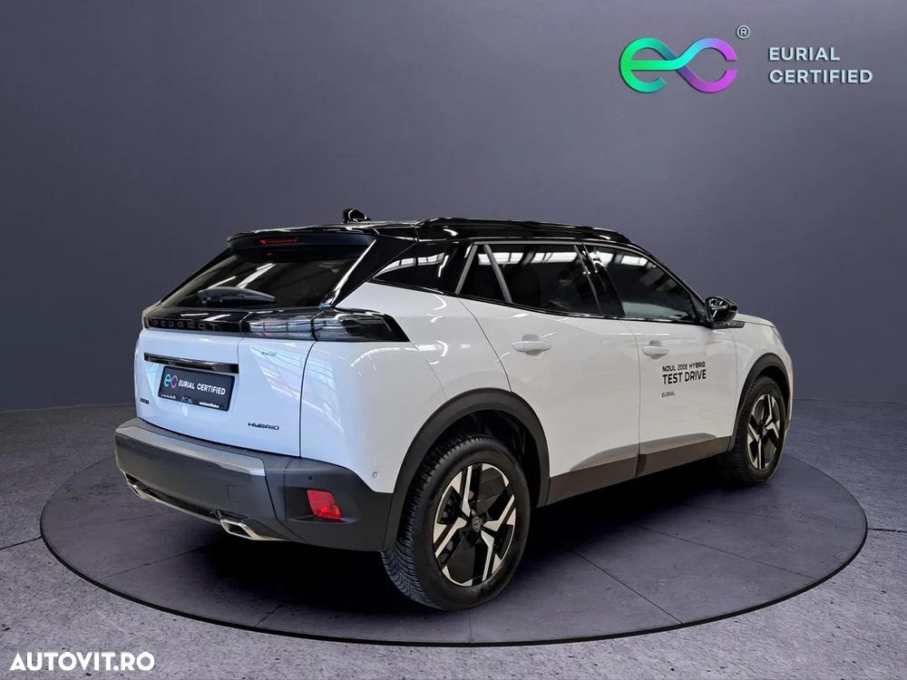 Peugeot 2008 1.2L e-DCS6 MHEV GT - 3