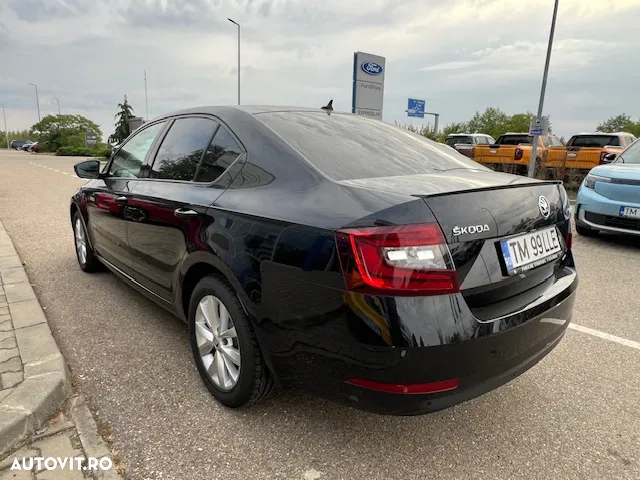 Skoda Octavia 2.0 TDI DSG 4X4 Laurin&Klement - 4