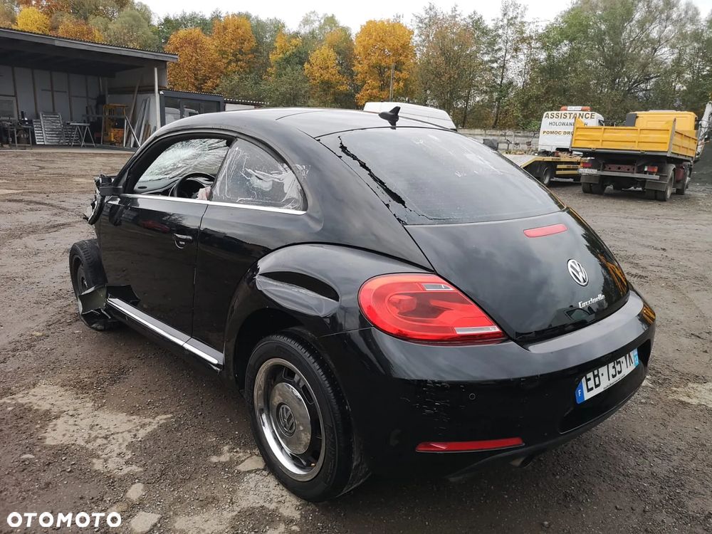 Volkswagen New Beetle - 26