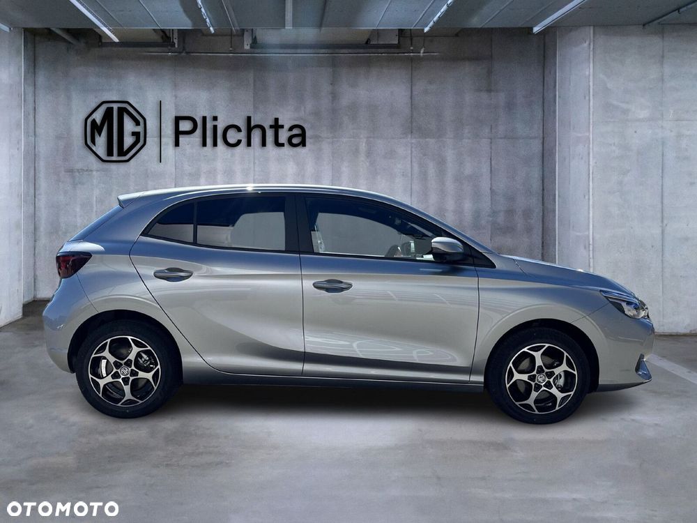 MG MG3 - 8