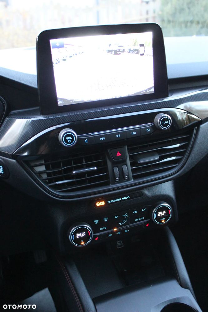 Ford Kuga - 18