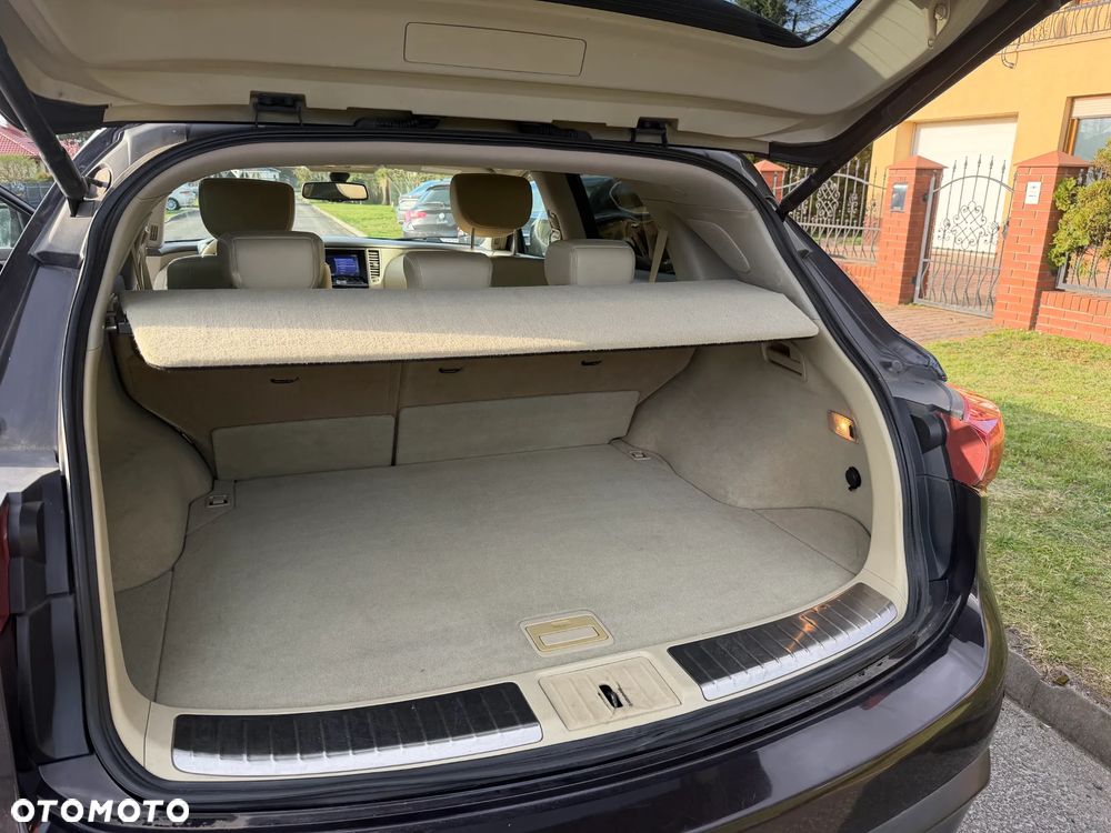 Infiniti FX FX30d S - 12