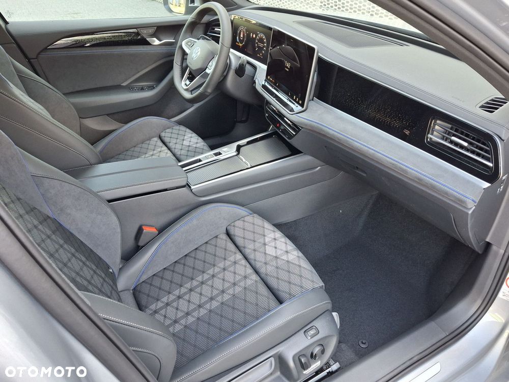 Volkswagen Passat - 15