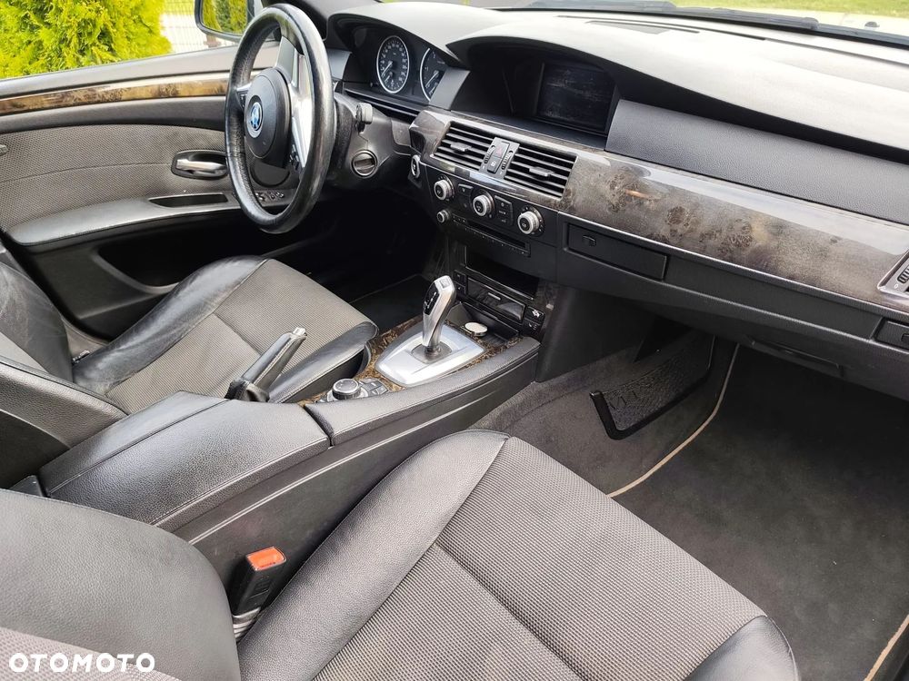 BMW Seria 5 520d - 6