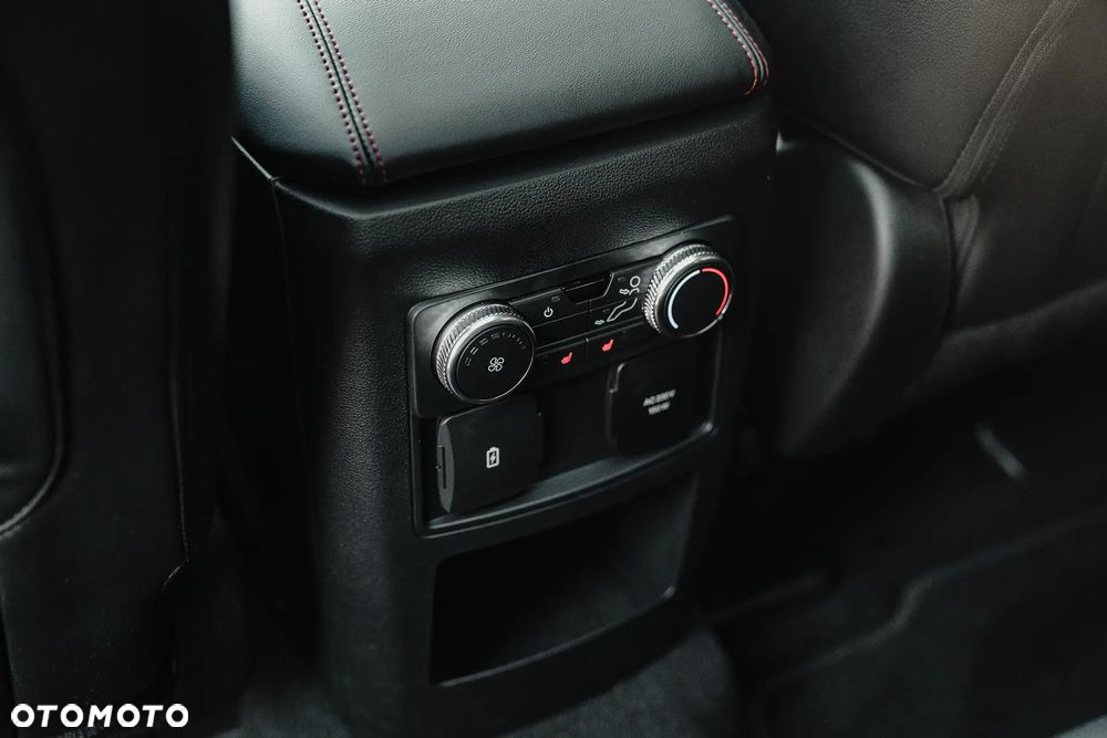 Ford Explorer 3.0 EcoBoost PHEV 4WD ST-Line - 27