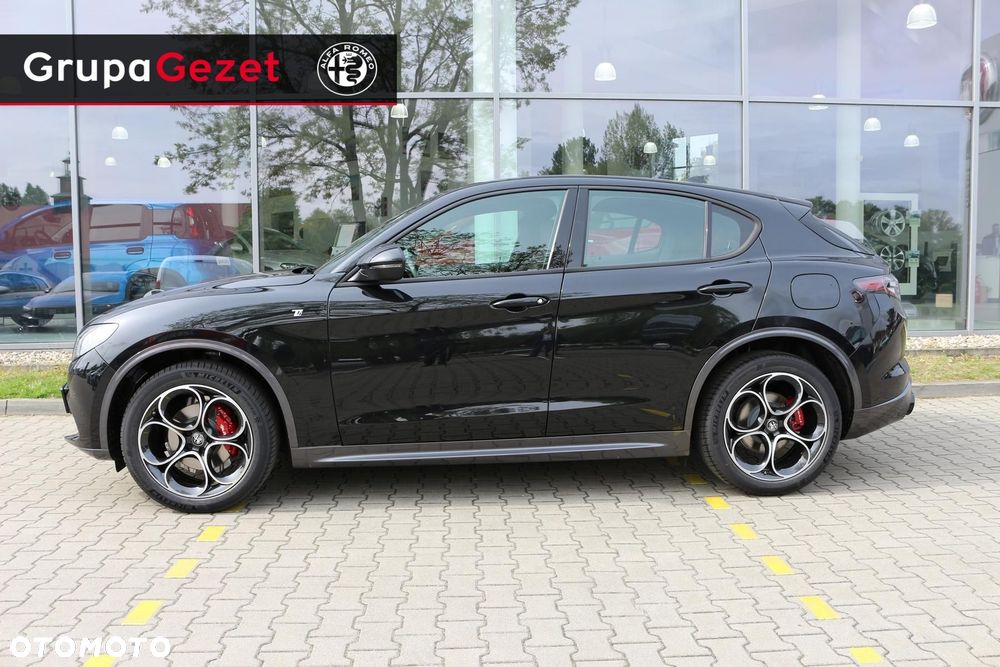 Alfa Romeo Stelvio - 2
