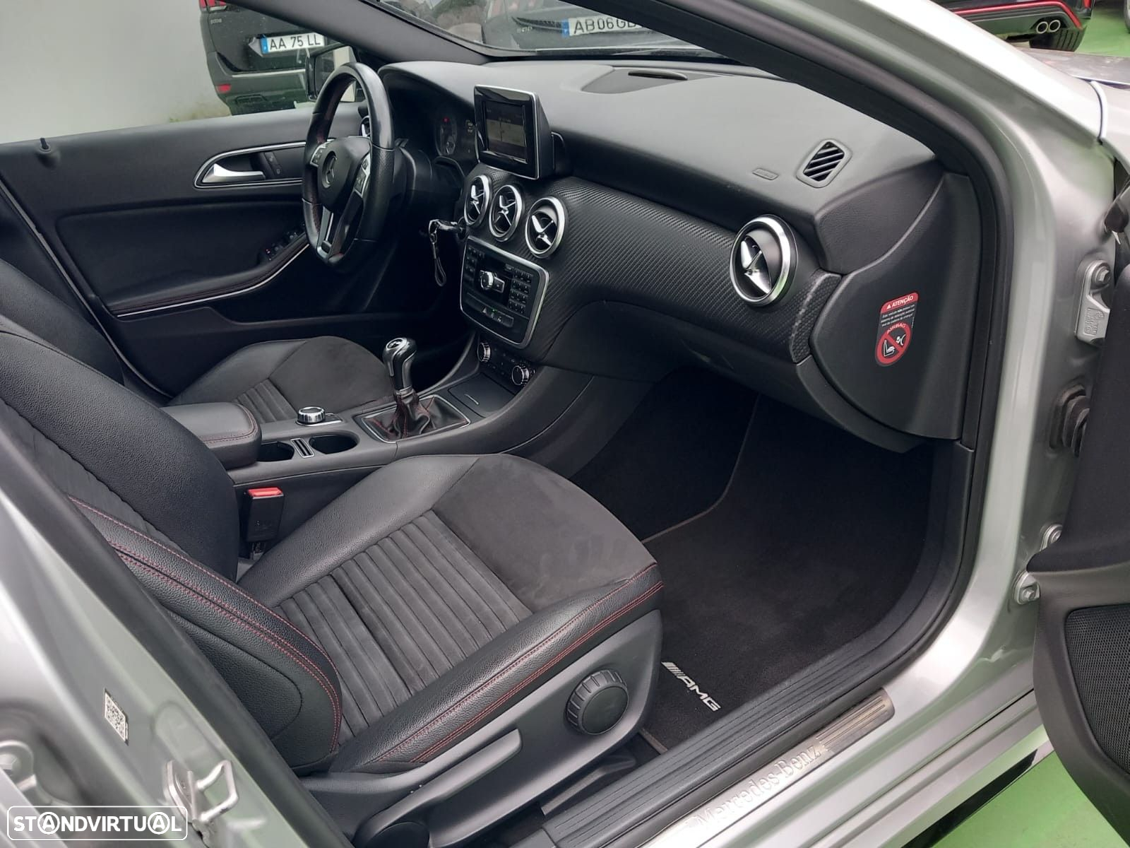 Mercedes-Benz A 180 d AMG Line - 11