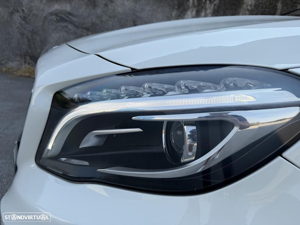 Mercedes-Benz GLA 180 d 7G-DCT AMG Line - 4