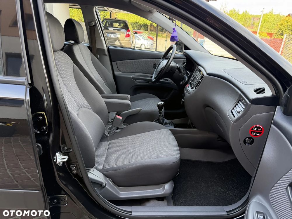 Kia Rio 1.4 Vision - 30