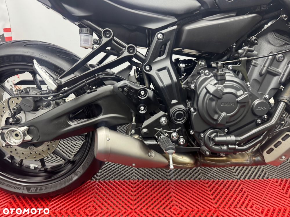 Yamaha MT - 30