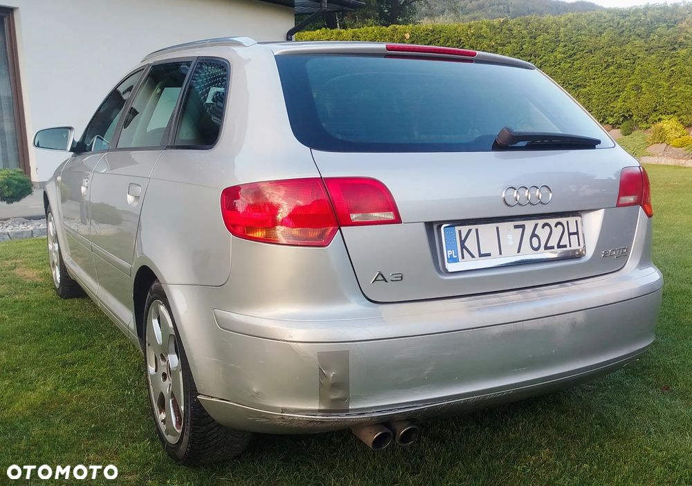 Audi A3 Sportback 2.0 TDI DPF quattro Ambition - 9