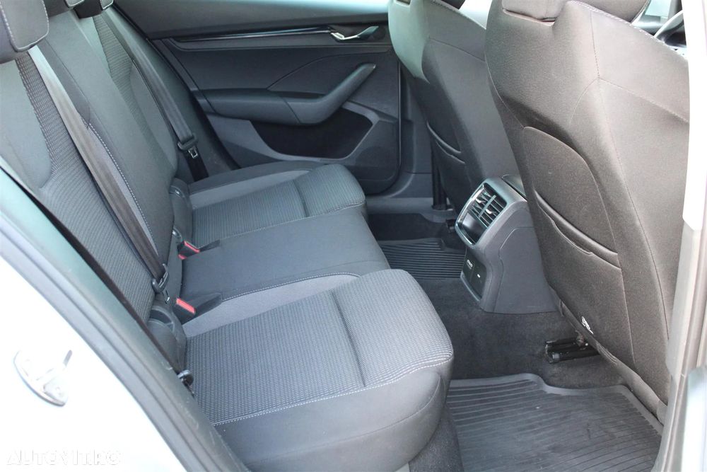 Skoda Octavia 1.5 TSI Ambition - 13