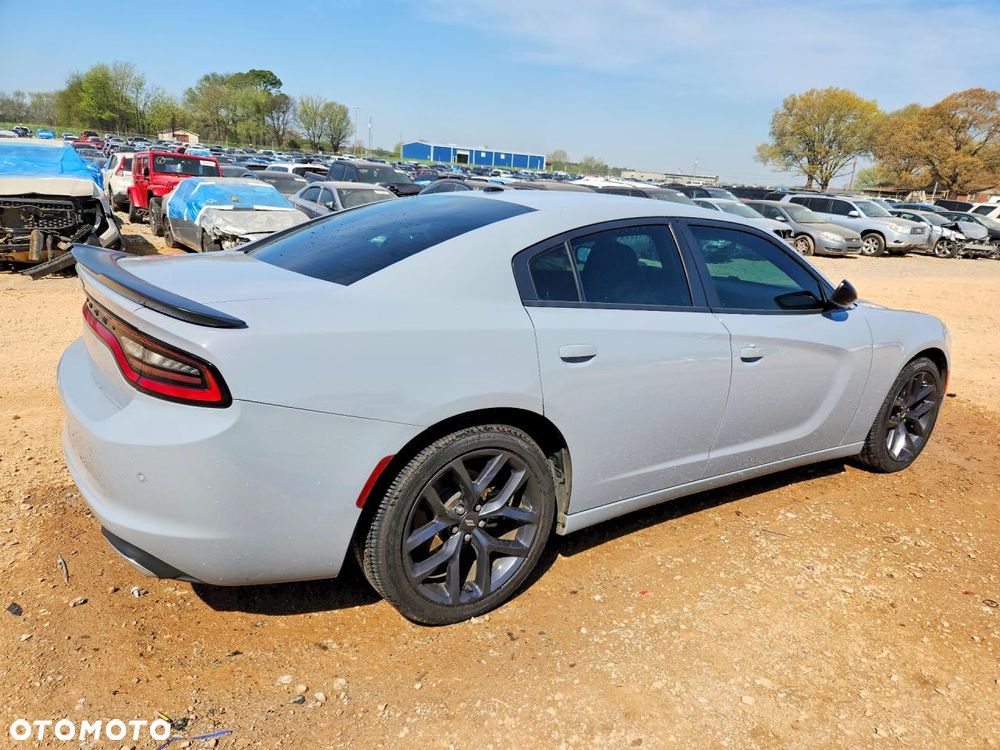 Dodge Charger - 4