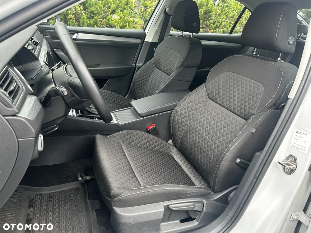 Skoda Superb 2.0 TDI SCR Ambition DSG - 11