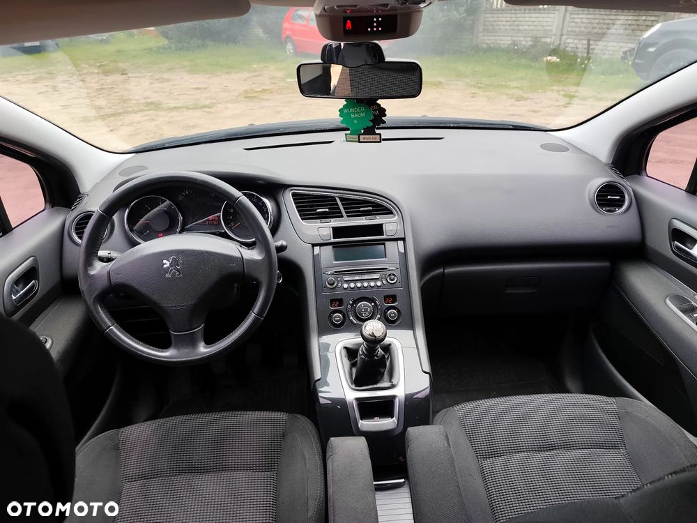 Peugeot 5008 - 5