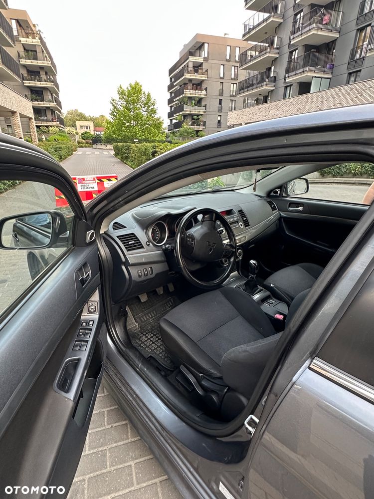 Mitsubishi Lancer 1.8 Intense - 9