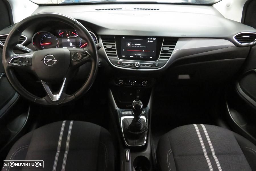 Opel Crossland 1.2 T Design & Tech - 10